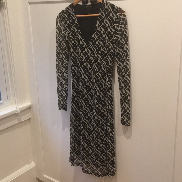 Kenneth Cole Dresses & Skirts - Kenneth Cole Black and White Silk Dress Kenneth Cole Dresses & Skirts - Kenneth Cole Black and White Silk Dress